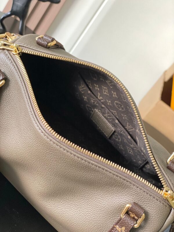 Louis Vuitton Express Travel