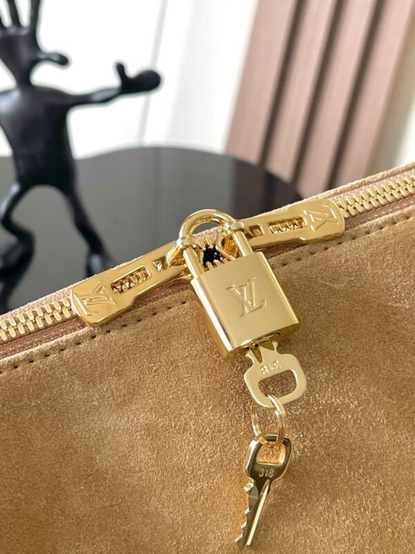 Louis Vuitton Express Travel