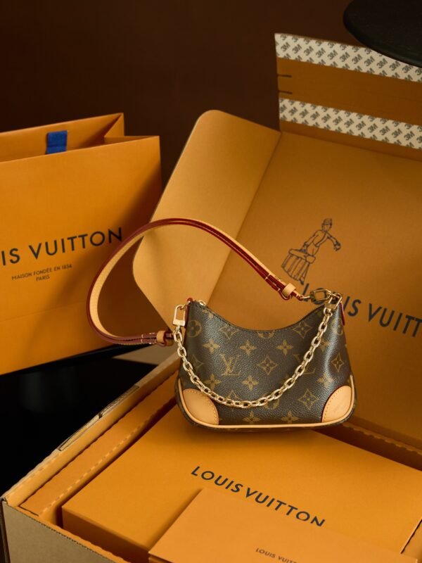 Louis Vuitton Monogram Boulogne PM
