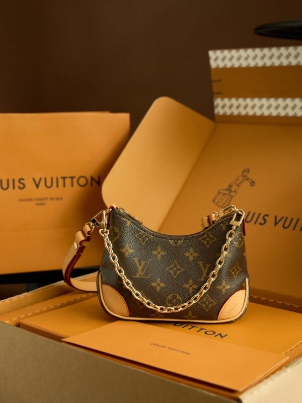 Louis Vuitton Monogram Boulogne PM