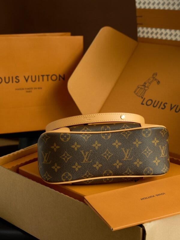 Louis Vuitton Monogram Boulogne PM
