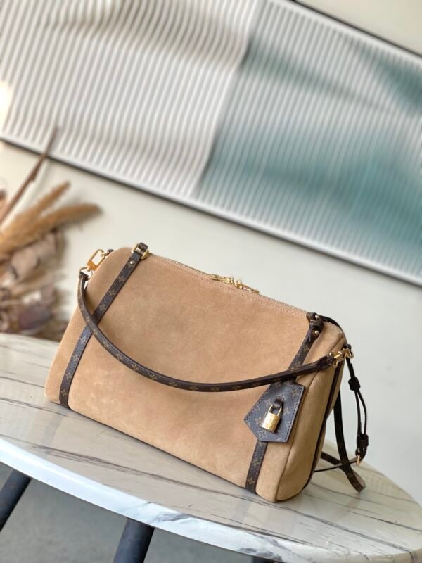 Louis Vuitton Express Travel