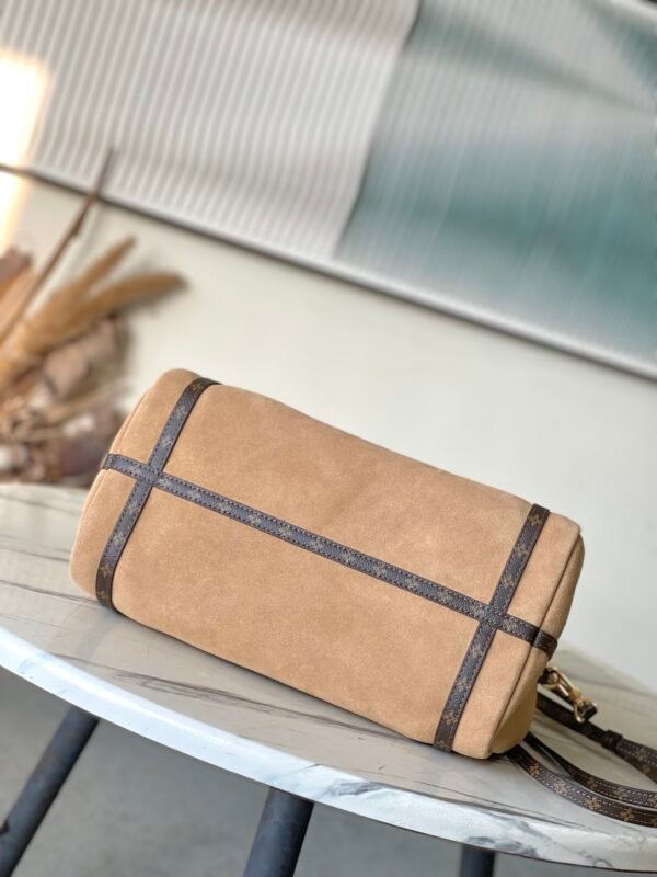 Louis Vuitton Express Travel