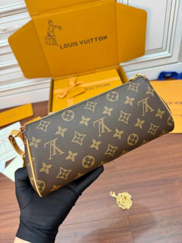 wsxc1762515140553_8 Pochette Eva Monogram