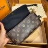 LOUIS VUITTON  Monogram Ivy Wallet On Chain