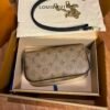 LOUIS VUITTON  Monogram Ivy Wallet On Chain