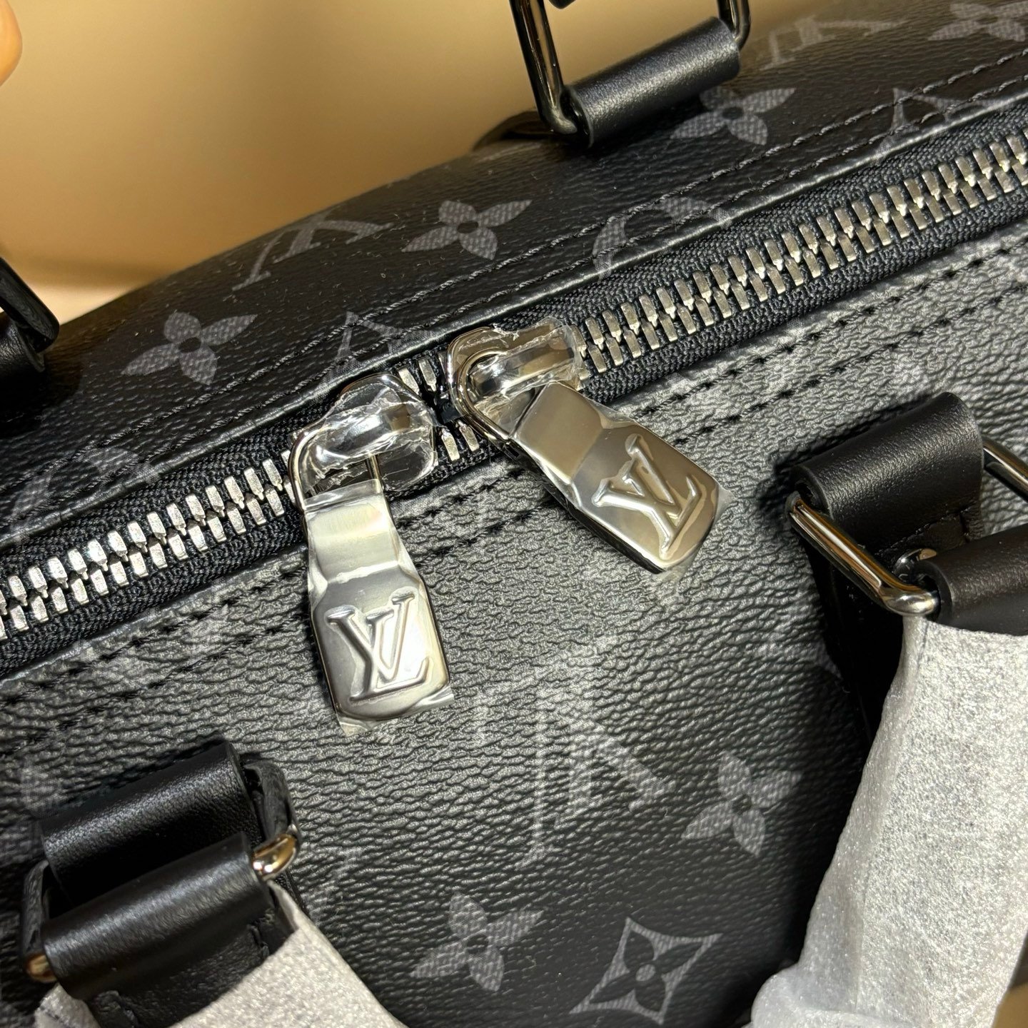 Louis Vuitton Monogram Eclipse Keepall Bandouliere 35 M46655 2WAY bag - Image 23