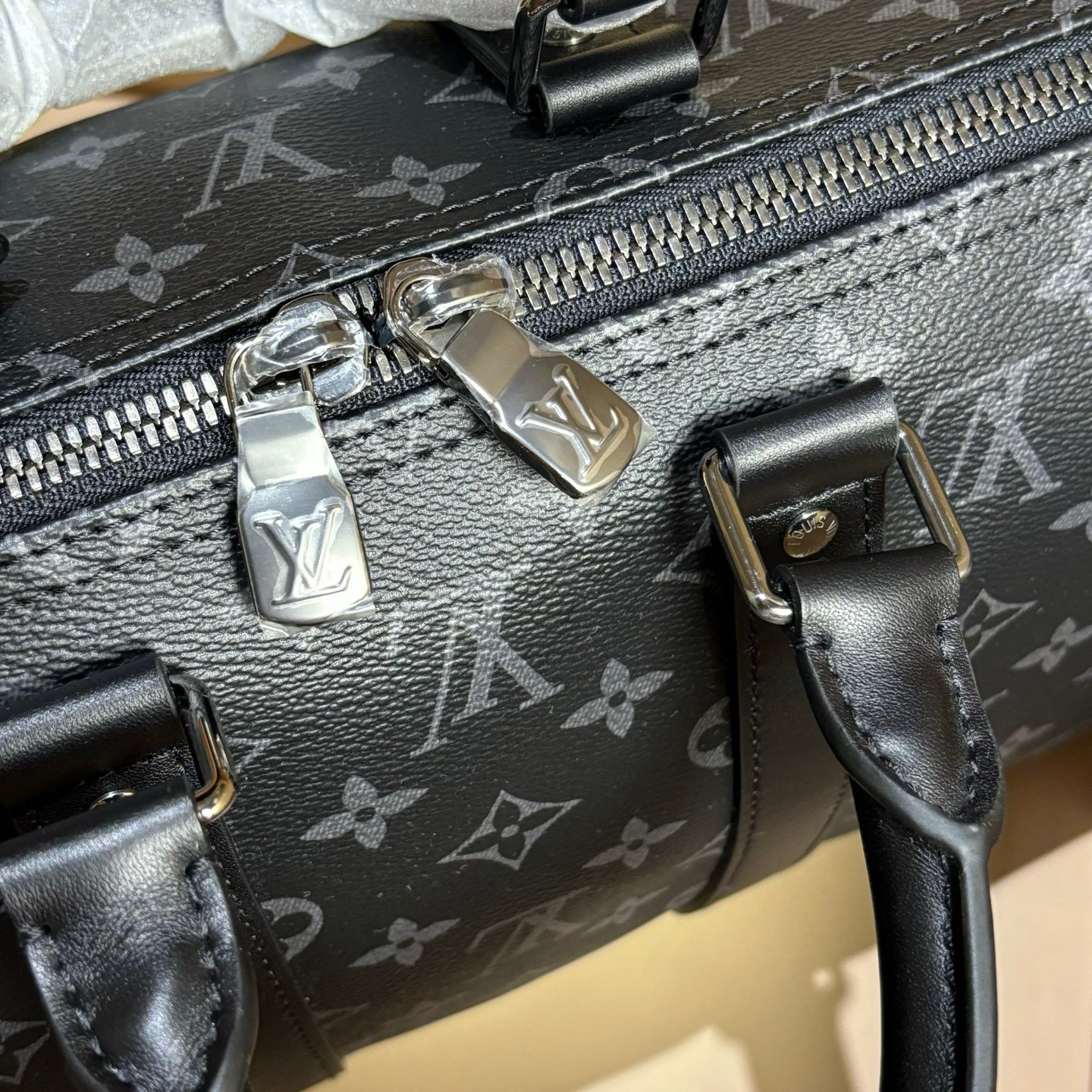 Louis Vuitton Monogram Eclipse Keepall Bandouliere 35 M46655 2WAY bag - Image 26