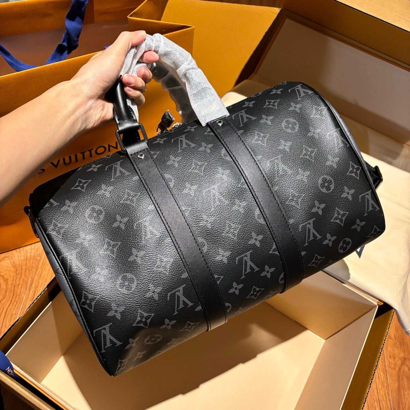 Louis Vuitton Monogram Eclipse Keepall Bandouliere 35 M46655 2WAY bag - Image 2