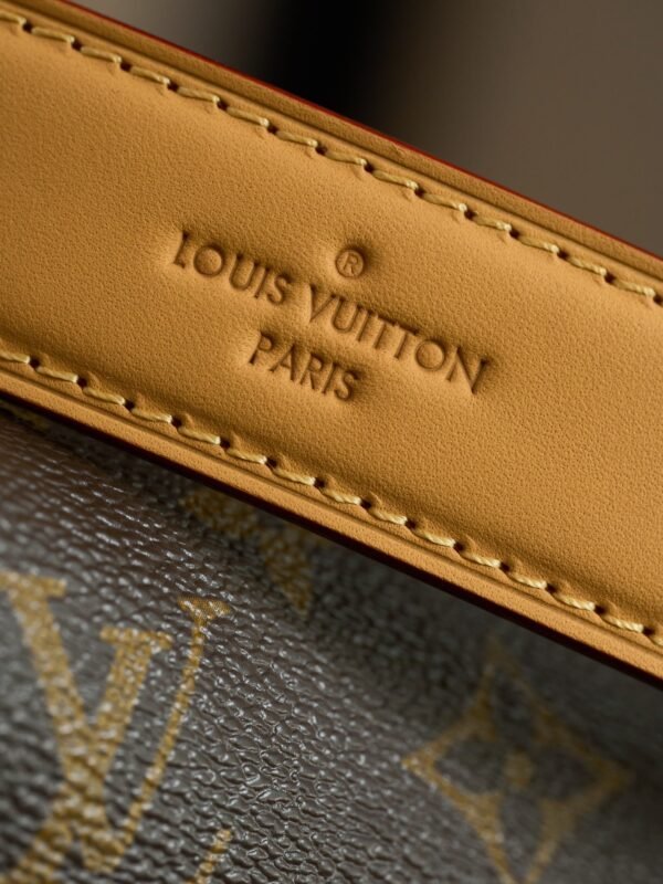 wsxc1762515776076_7 Side Trunk