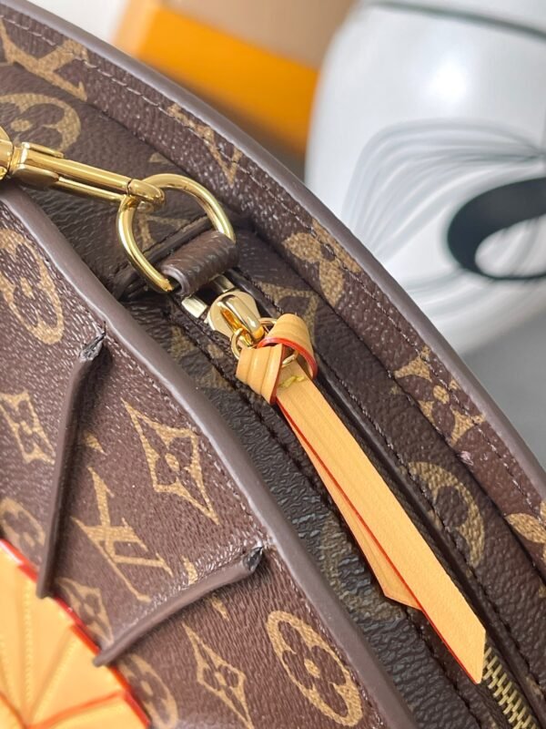 LV Fan Monogram