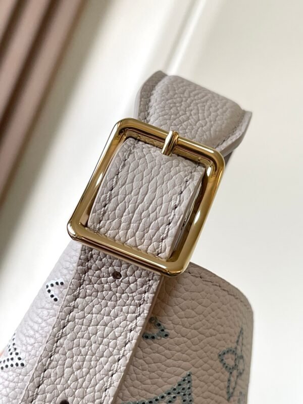 wsxc1762519719350_4 Flore Mahina