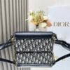 wsxc1762868636155_4 DIOR 30Montaigne Avenue East-Wesr With chain