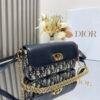 wsxc1762868636156_2 DIOR 30Montaigne Avenue East-Wesr With chain